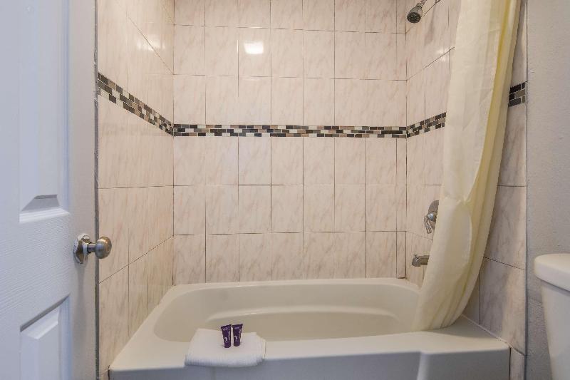 Knights Inn North Richland Hills image