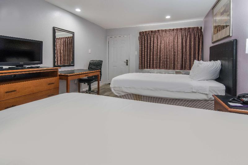 Knights Inn North Richland Hills image