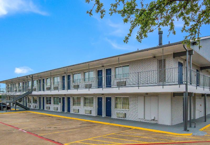 Knights Inn North Richland Hills image