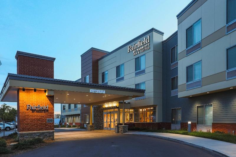 Fairfield Inn & Suites by Marriott Marquette image