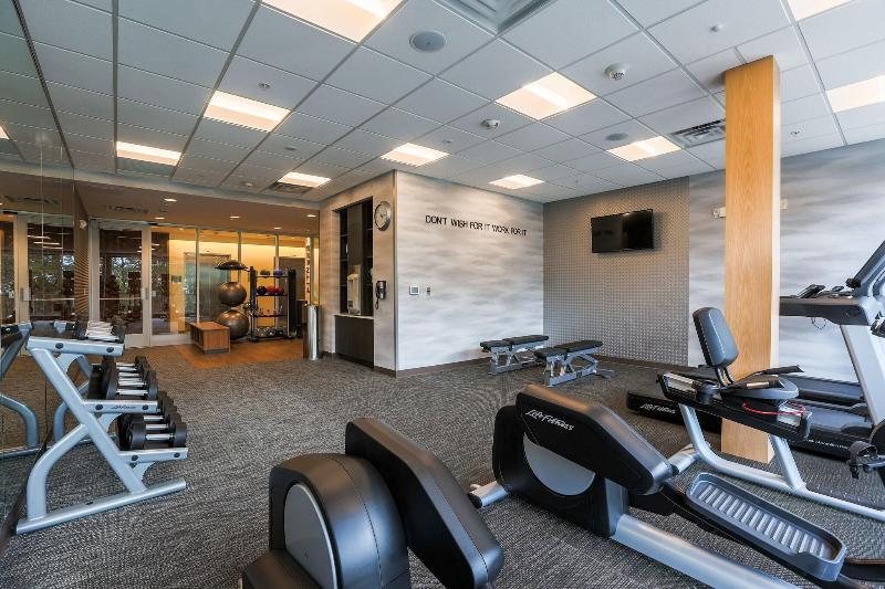 Fairfield Inn & Suites by Marriott Marquette image
