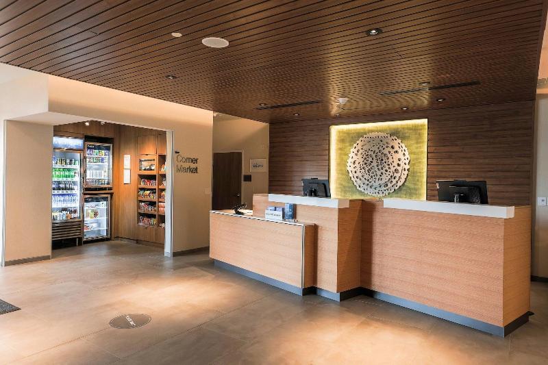 Fairfield Inn & Suites by Marriott Marquette image