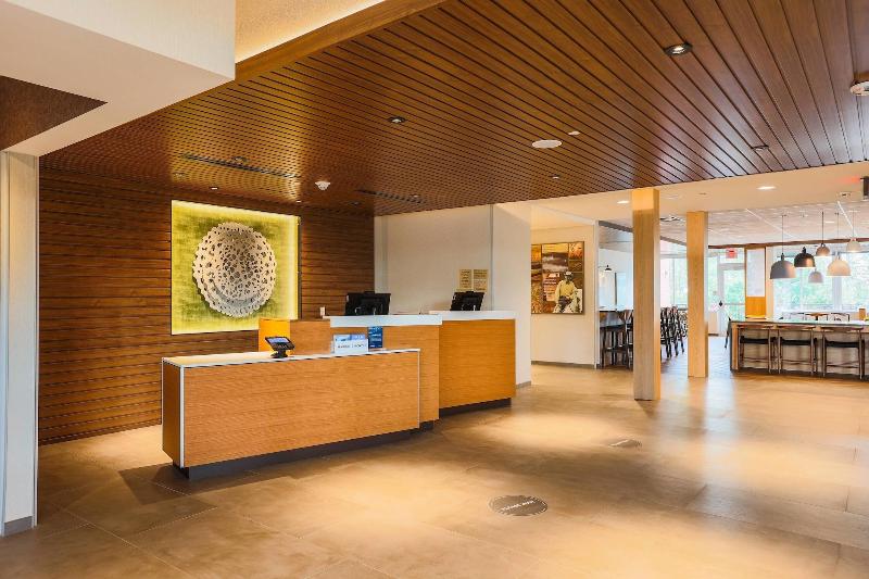 Fairfield Inn & Suites by Marriott Marquette image