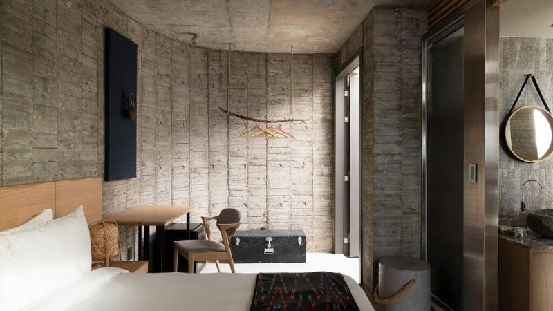 Wandering Walls image