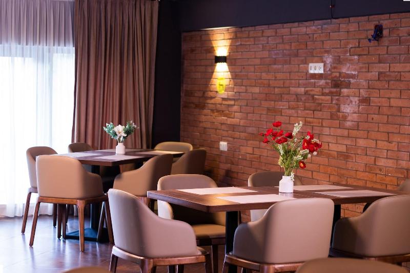 TM Apart Hotel image