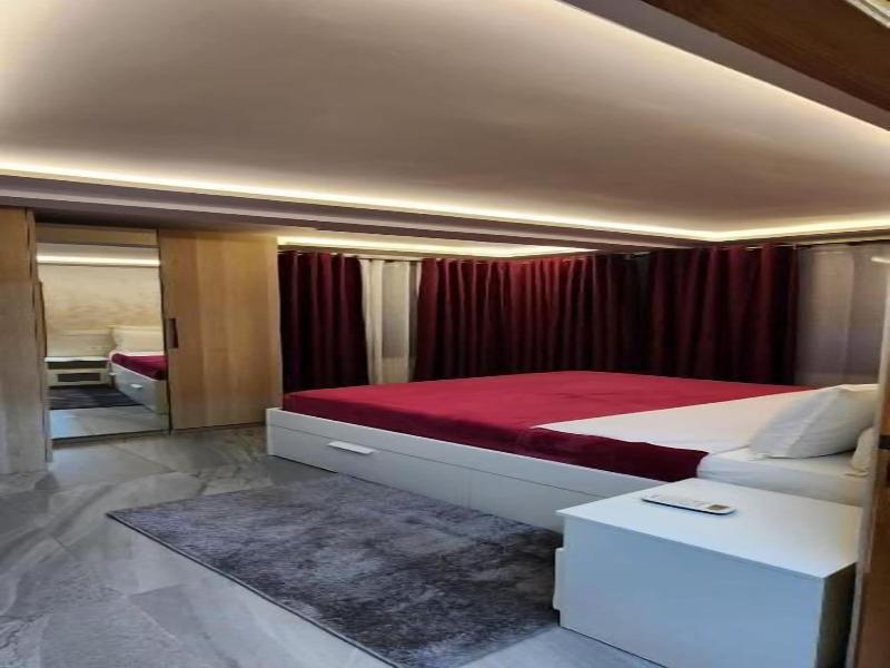 Equi Palace & Spa image