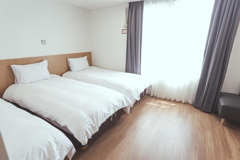 Hotel Kenny Mosulpo image