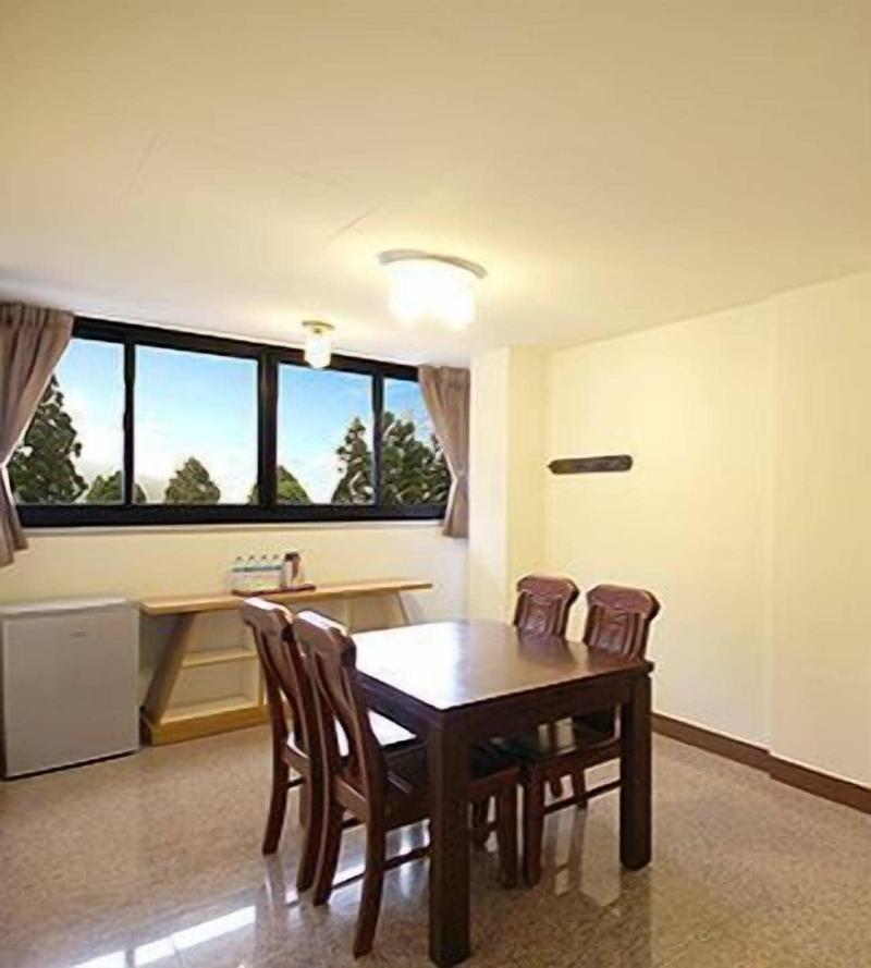 Gemlu Hotel image