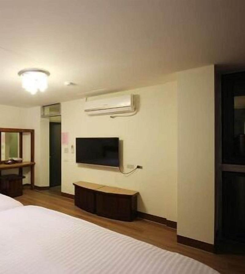 Gemlu Hotel image