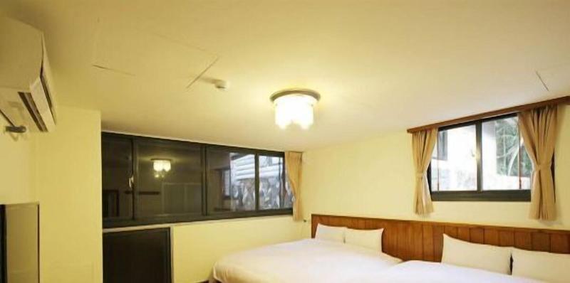Gemlu Hotel image