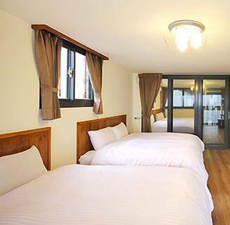 Gemlu Hotel image