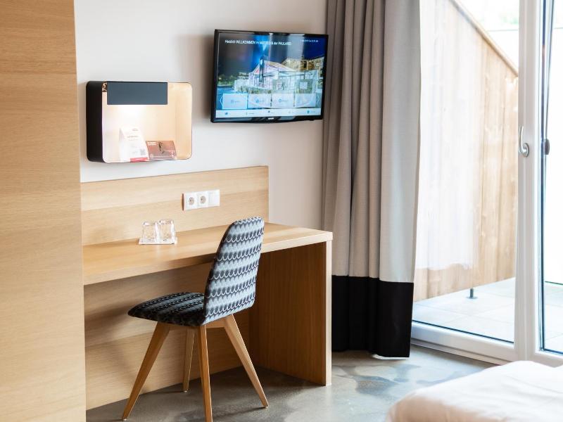 Hotel Matteo image