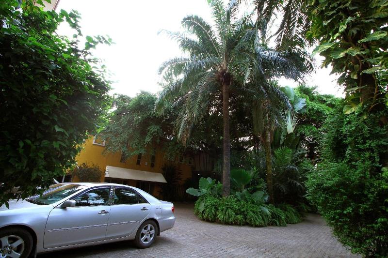 La Cour Hotel Apartments — main photo