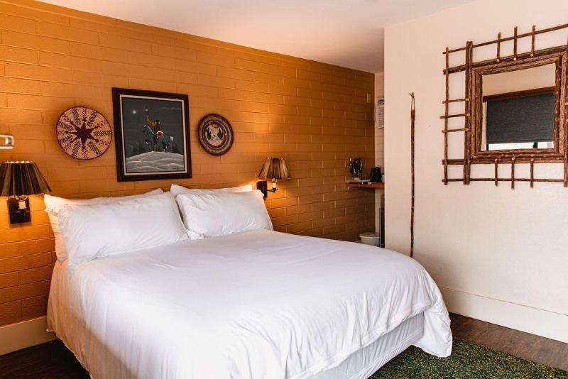 The Star Motel image