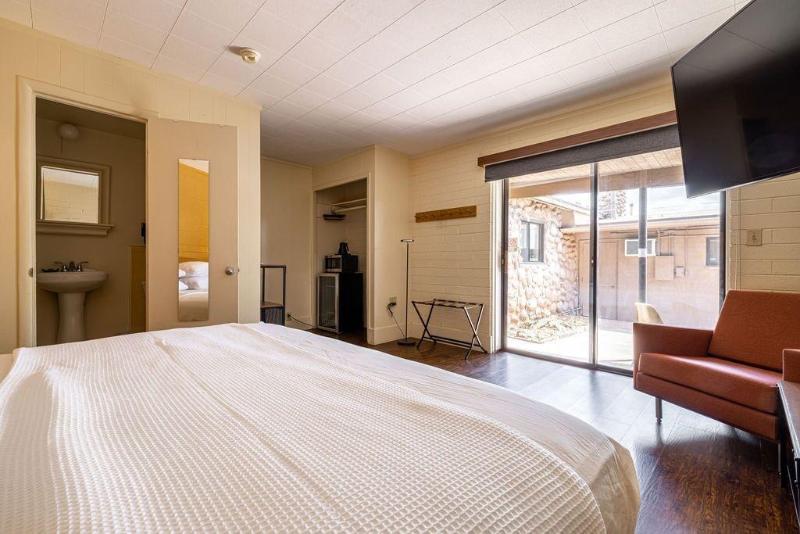 The Star Motel image