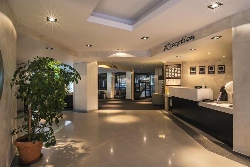 Marlin Beach Hotel image