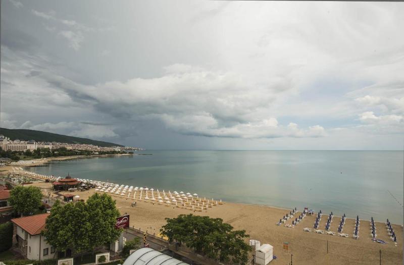 Marlin Beach Hotel image