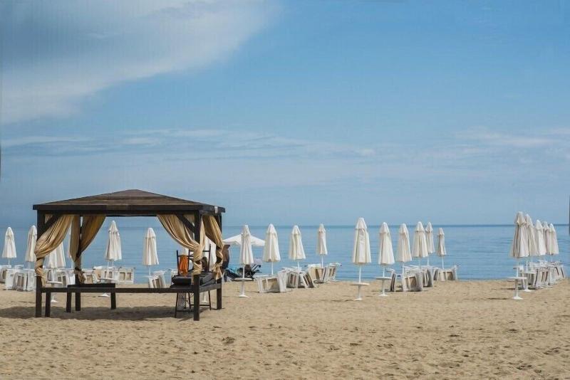 Marlin Beach Hotel image