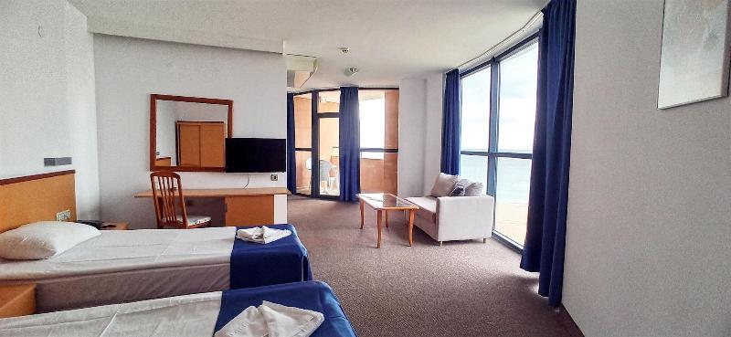 Marlin Beach Hotel image