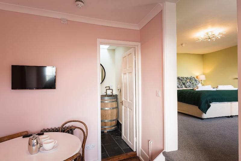 Lyme 1 Hotel image