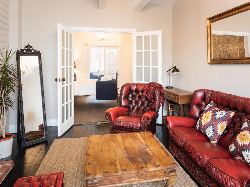 Lyme 1 Hotel image