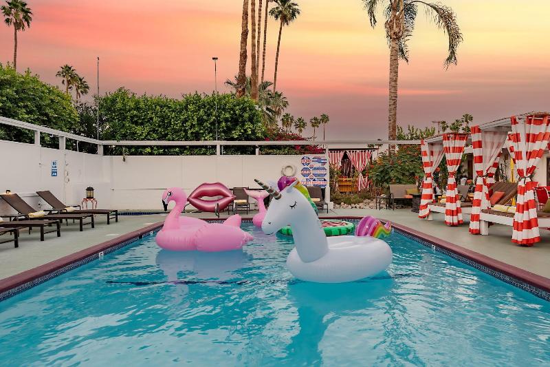 Float Palm Springs image