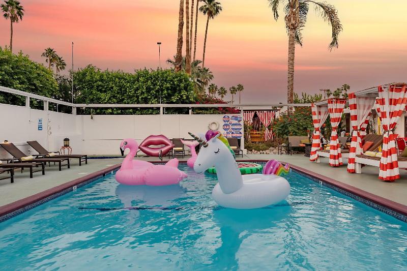 Float Palm Springs image