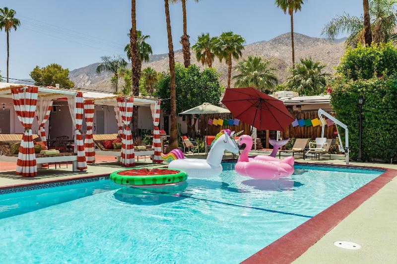 Float Palm Springs image