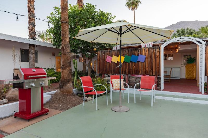 Float Palm Springs image