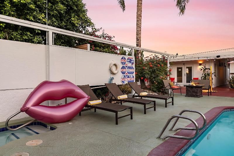 Float Palm Springs image