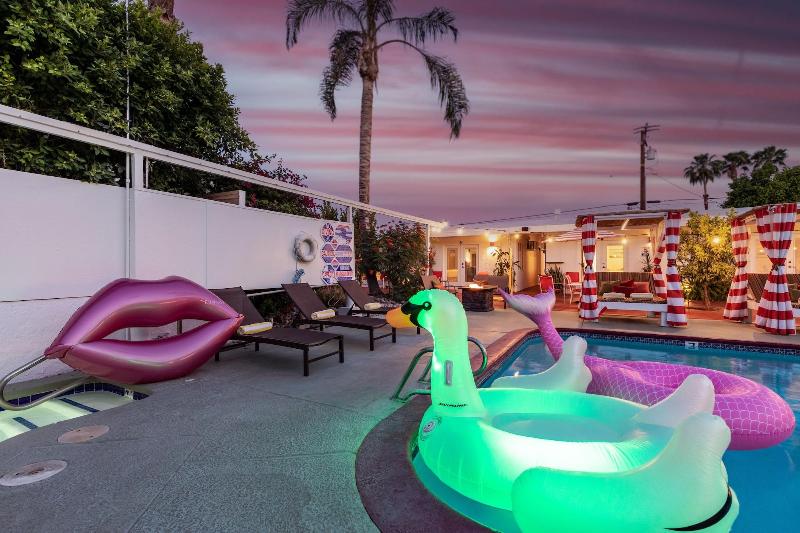 Float Palm Springs image