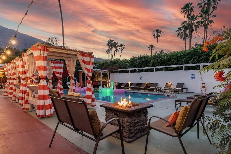 Float Palm Springs image