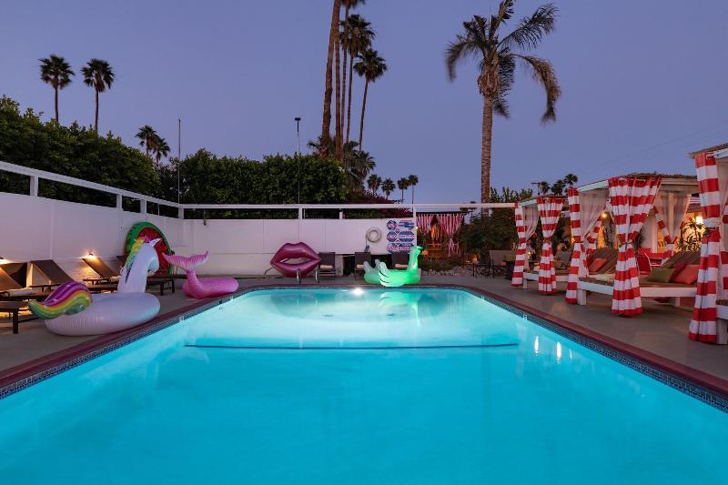 Float Palm Springs image