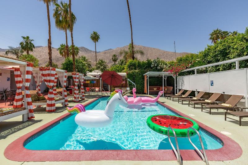Float Palm Springs image