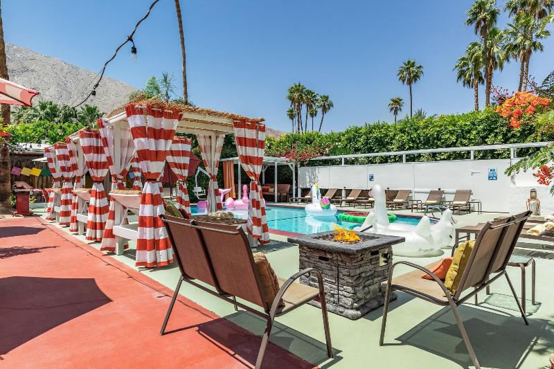 Float Palm Springs image