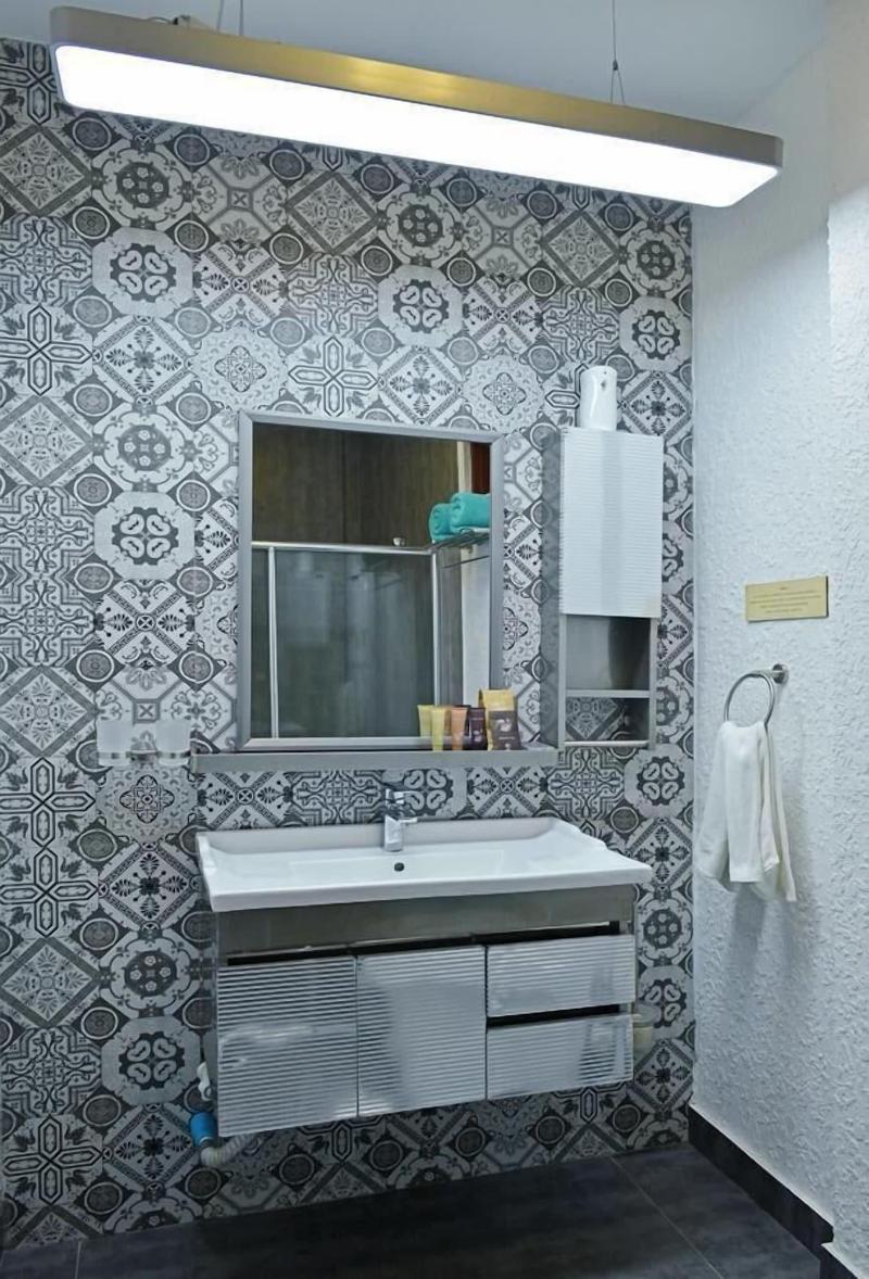 Veli Vilaa image