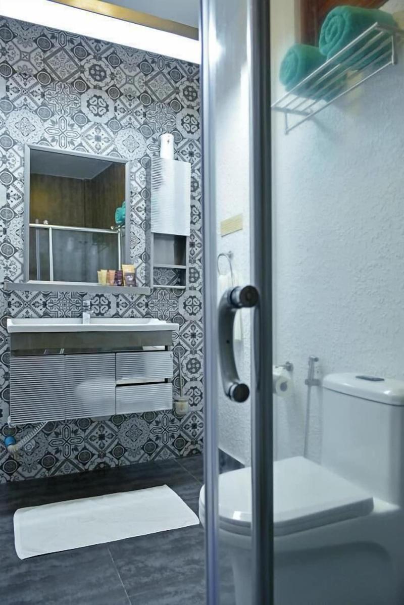 Veli Vilaa image