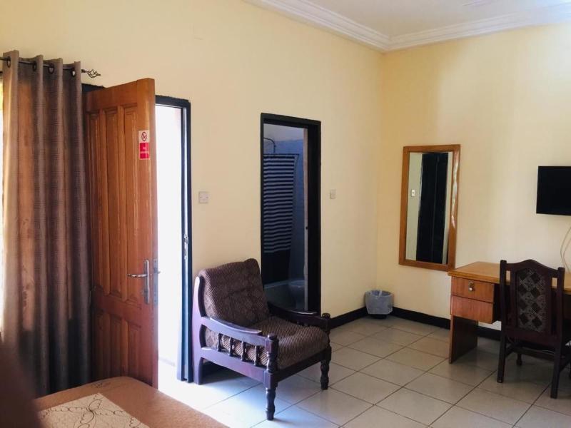 Jenos Hotels image