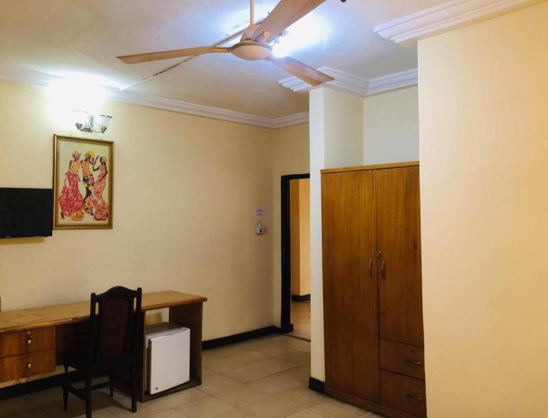 Jenos Hotels image