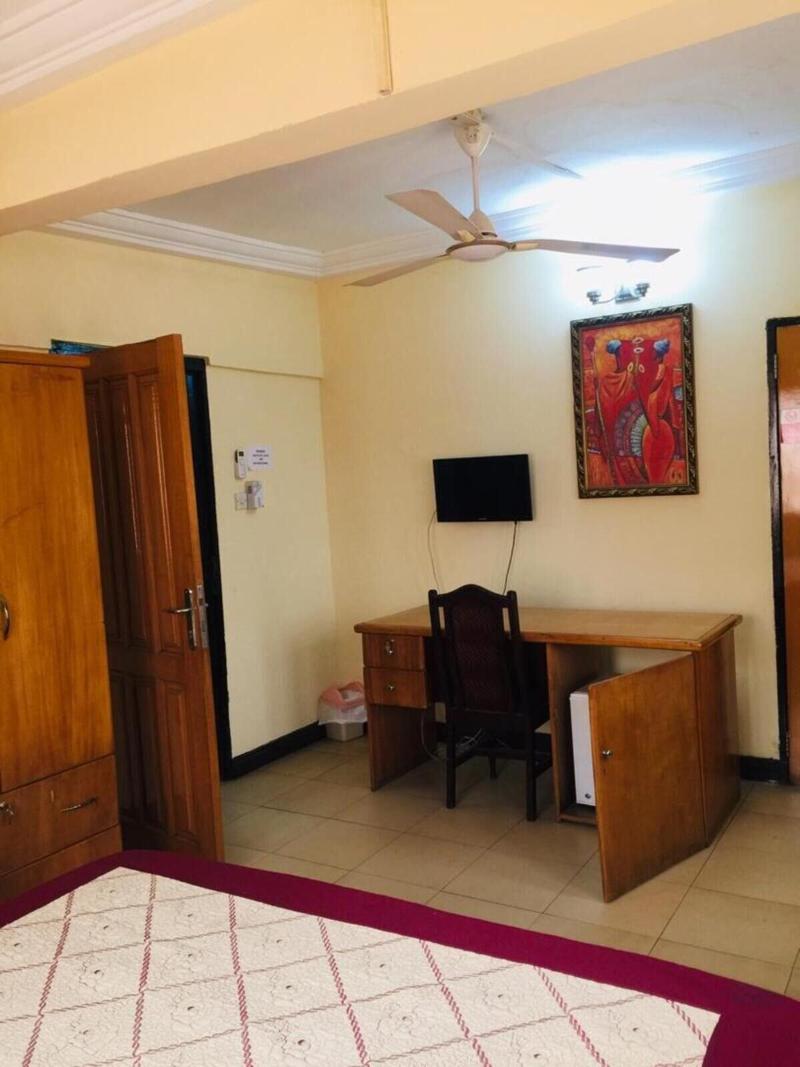 Jenos Hotels image