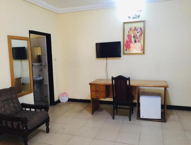 Jenos Hotels image