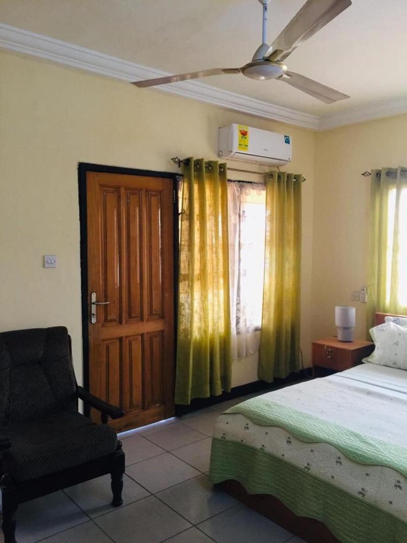 Jenos Hotels image
