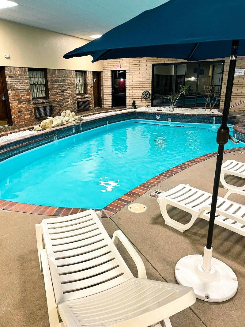 Eleven Boutique Hotel image