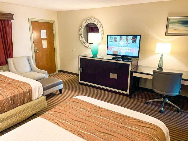 Eleven Boutique Hotel image