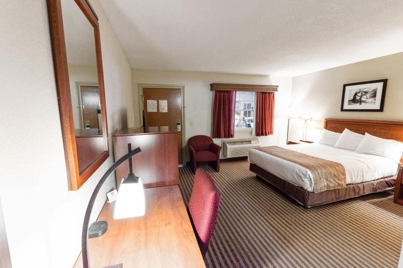Eleven Boutique Hotel image