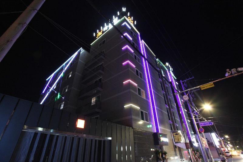 Nonsan Mountain Hotel image