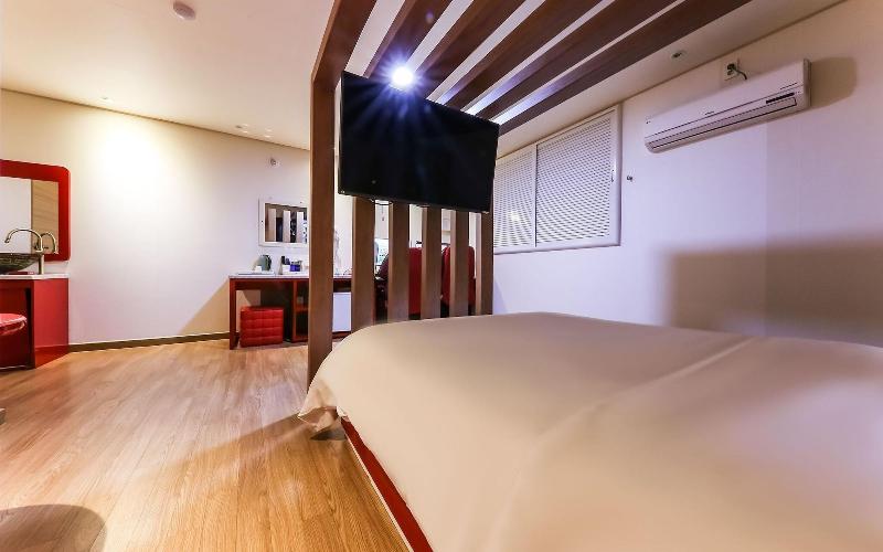 Nonsan Mountain Hotel image