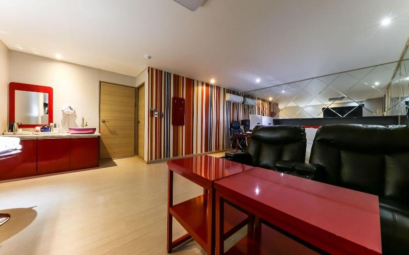 Nonsan Mountain Hotel image