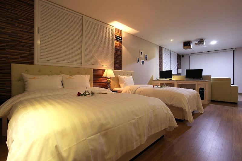 Nonsan Mountain Hotel image