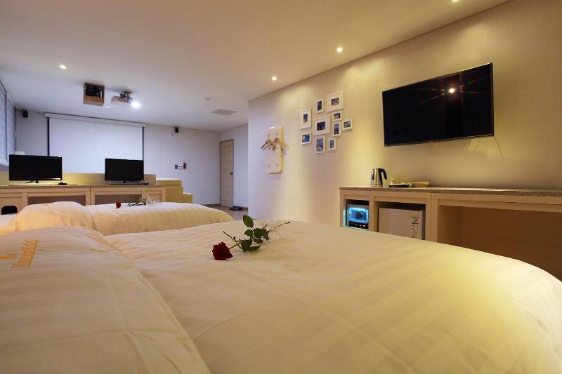 Nonsan Mountain Hotel image